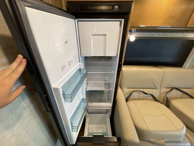 2020 Tiffin Wayfarer 24TW – Perfect Home on Wheels!