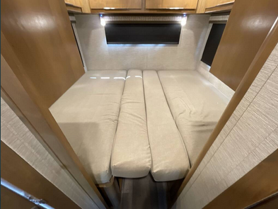 2020 Tiffin Wayfarer 24TW – Perfect Home on Wheels!