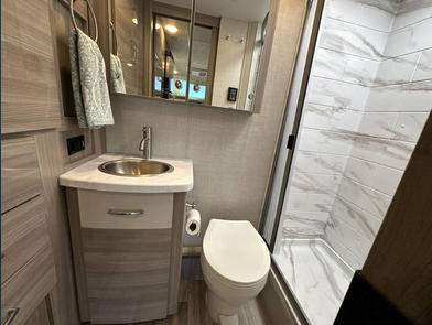 2024 Thor Delano 24FB - Luxury Meets Adventure Mercedes-Benz Diesel Coach