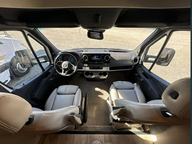 2024 Thor Delano 24FB - Luxury Meets Adventure Mercedes-Benz Diesel Coach