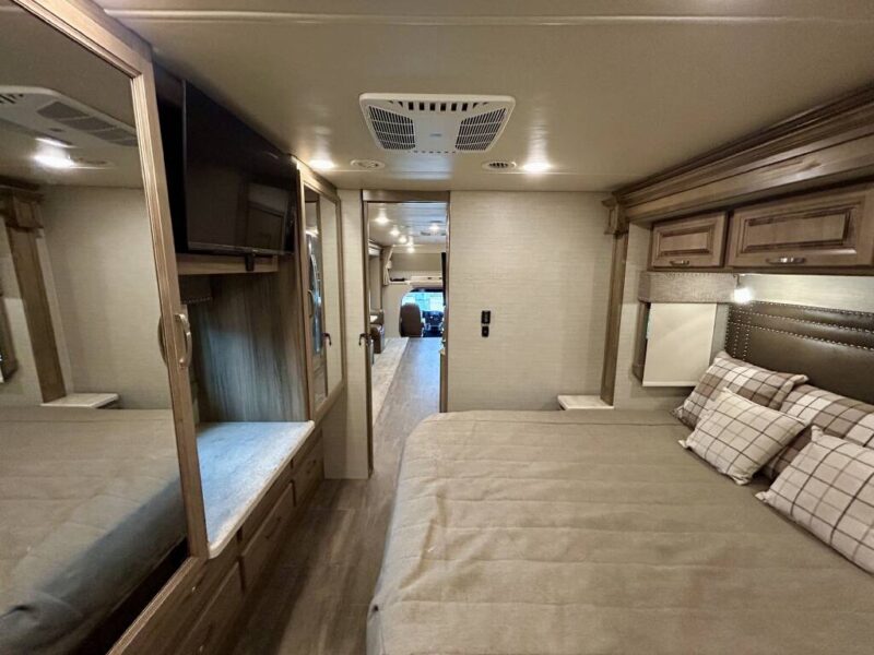 2019 JAYCO SENECA 37K