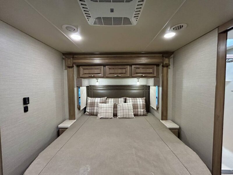2019 JAYCO SENECA 37K