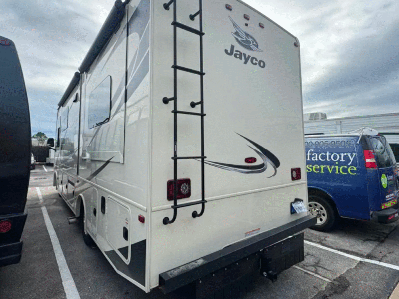 2021 Jayco Alante – Luxury, Comfort, and Performance Await You!