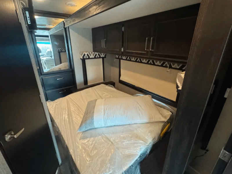 2021 Jayco Alante – Luxury, Comfort, and Performance Await You!