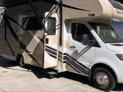 2022 Thor Motor Coach MB24 - Explore in Comfort and Style