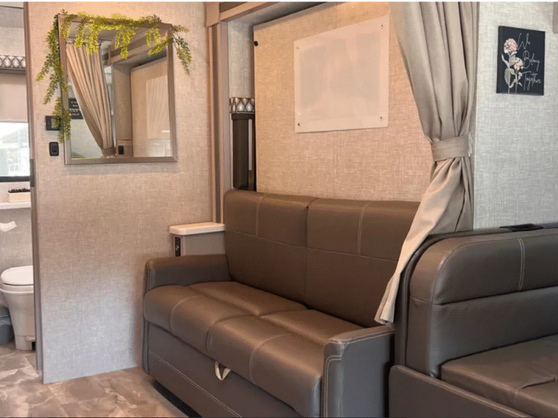2022 Thor Motor Coach MB24 - Explore in Comfort and Style