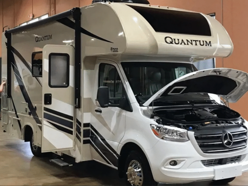 2022 Thor Motor Coach MB24 - Explore in Comfort and Style