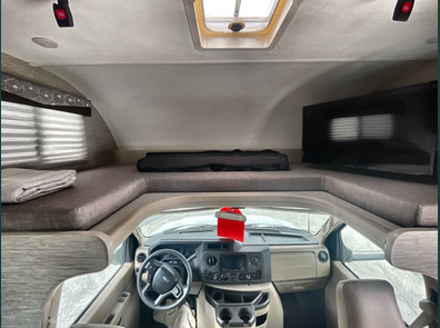 2024 Thor Four Winds 22EF – Easy to Drive, Fully Equipped, Sleeps 6!