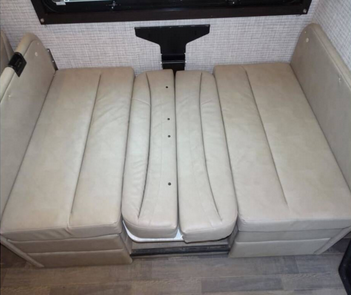 2024 Odyssey 25R – Modern, Comfortable